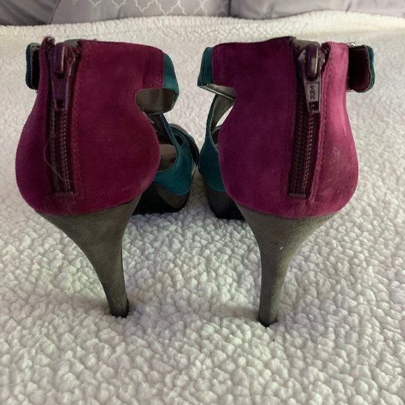 Nine West Sandal - Picture 5 of 6